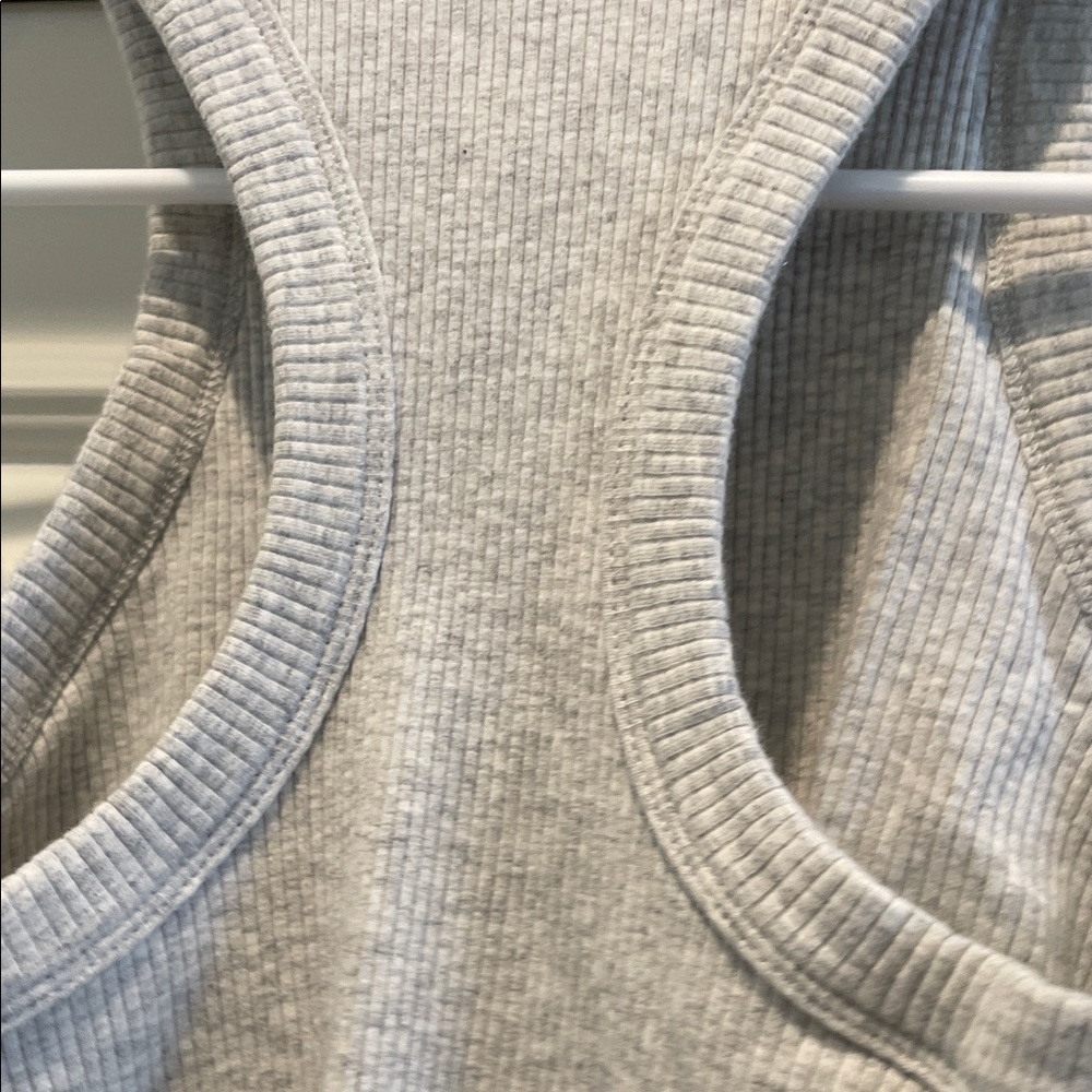 Fabletics Heather Gray Ribbed Tank - Picture 4 of 4